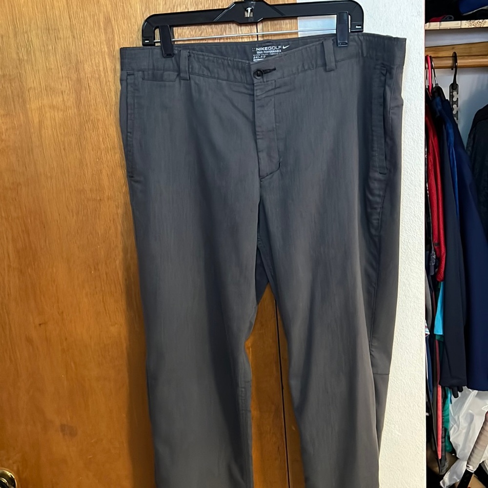 Nike golf tour performance golf pants 36 x 32